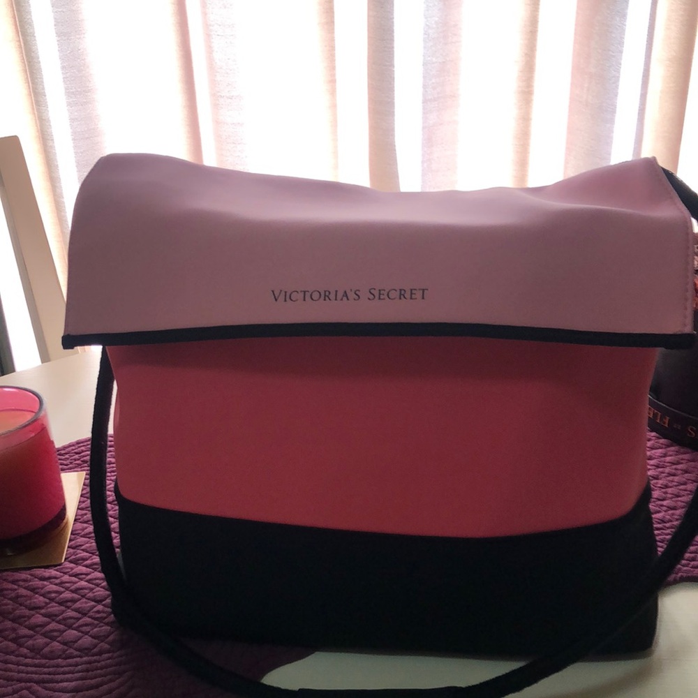 Victoria's Secret Pink and Black Insulated Cooler Bag